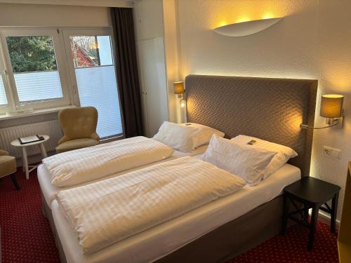 Double Room image 10