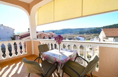 Apartment with Balcony image 6