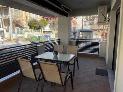 Aretousa - Center Luxury Suites 3, Néa Péramos (foto 6)