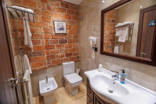 Hotel Puerto Rico – Llanes, FL