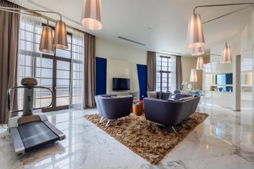 iH 호텔 바리 그란데 알베르고 델레 나지오니 (iH Hotels Bari Grande Albergo delle Nazioni) in 바리