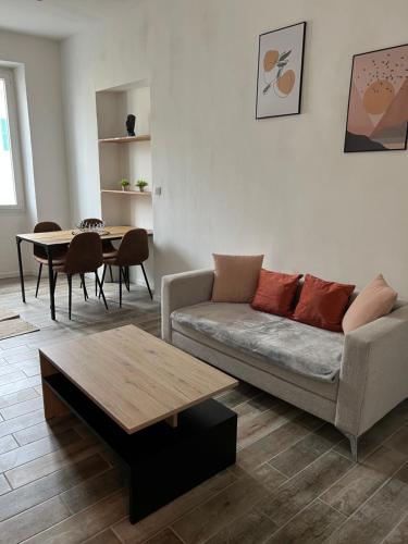 Cozy Apartment Old Antibes Room Type - Two-Bedroom Apartment