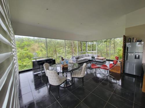 Naturaleza, Flora y Fauna in 塞羅阿蘇爾