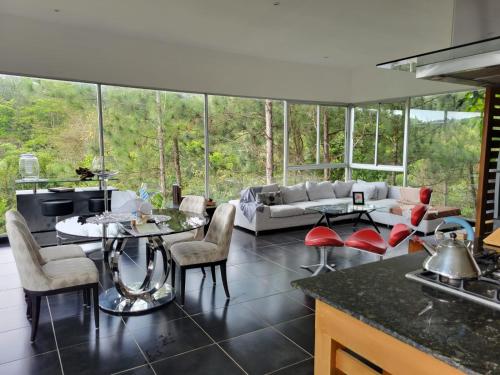 Naturaleza, Flora y Fauna in 塞羅阿蘇爾