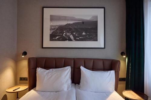 Hotel Akureyri - image 11
