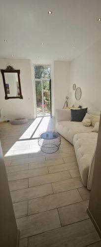 F3 ground floor, Hypercentre 2 min from Palace, Cannes (photo 7)