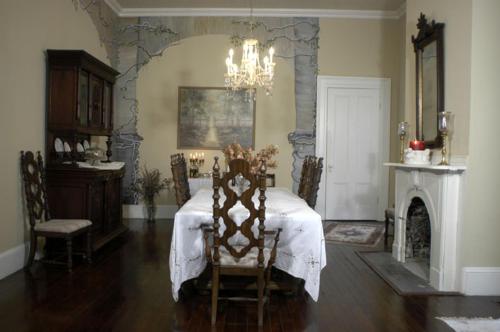 1872 Denham Inn - 식음료(F&B)