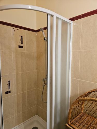 Cozy apartment and Rooms near Kalvin square 3