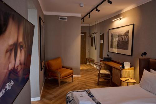 Hotel Akureyri - image 9