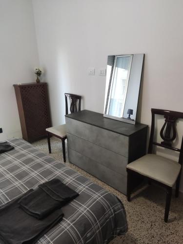 Casa Margherita, apartment in Cinecittà, Rome (photo 3)
