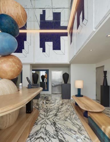 Lobby, Hotel Park Ave near St Patrick’s Cathedral