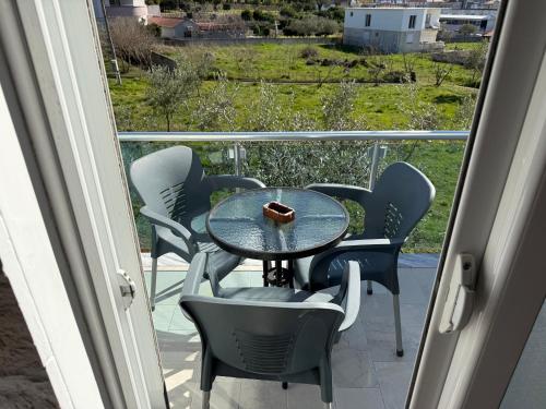 Apartment image 9