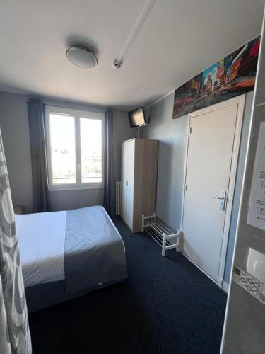 Hotel De l'Univers - image 2