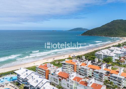 C161 Belíssimo apto de 3 quartos na Brava (C161 Belissimo apto de 3 quartos na Brava) in Praia Brava