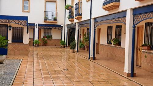 Vista exterior, Apartamentos Maria Cristina con parking privado gratis in Cordoba Suburbs