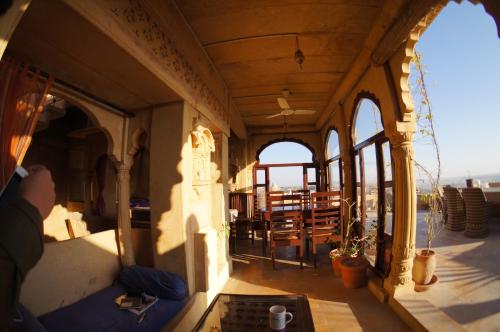 Erkély/terasz, Hotel Garh Jaisal near Patwa-ki-Haveli