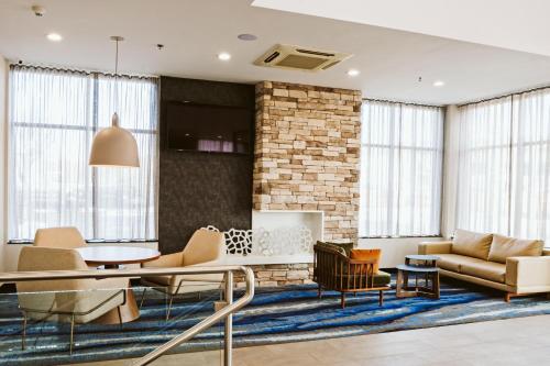 Fairfield Inn by Marriott JFK Airport - image 14