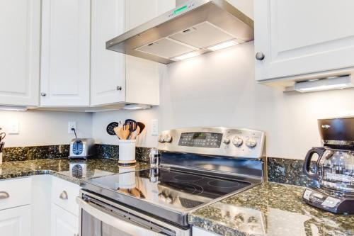 22nd Street Signature Stays - image 7
