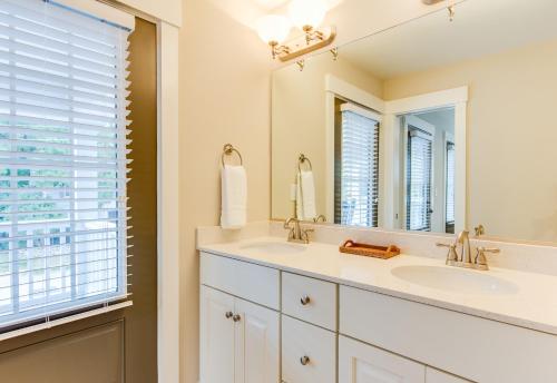 22nd Street Signature Stays - image 6