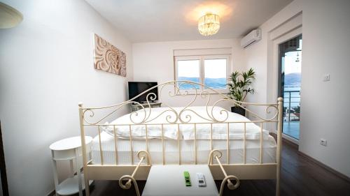 2 queen beds