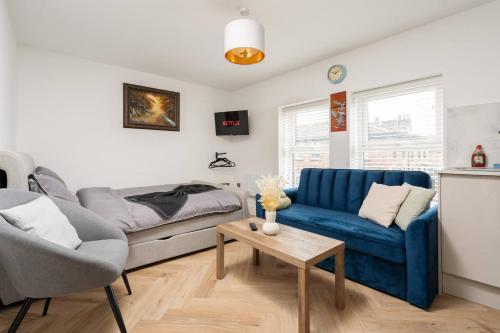 Anfield Access Kitchen With Sofa Bed Parking, Liverpool (photo 2)
