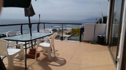 Maitencillo Apartment steps from the beach, spectacular 180 view