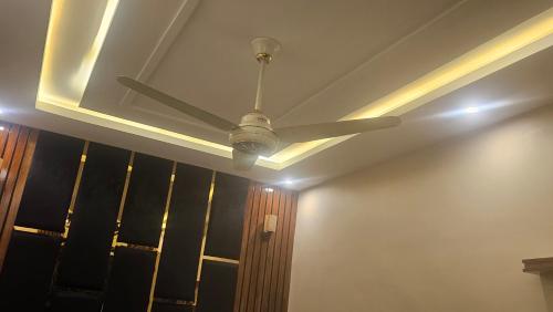 Lucky One Hotel - image 2
