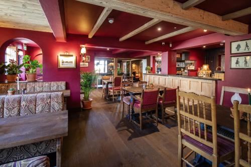 White Hart Wroughton - image 13