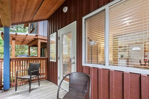 บริการและสิ่งอำนวยความสะดวก, Tyee Retreat Cozy Lofted 1 Bedroom Cabin in อูคลูเล็ต (BC)