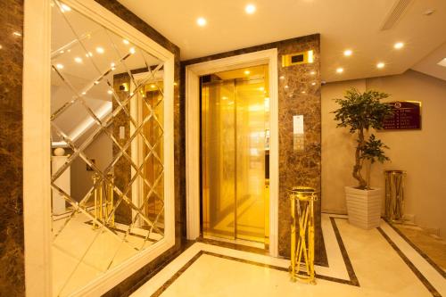 Beethoven Hotel - Special Category - image 2