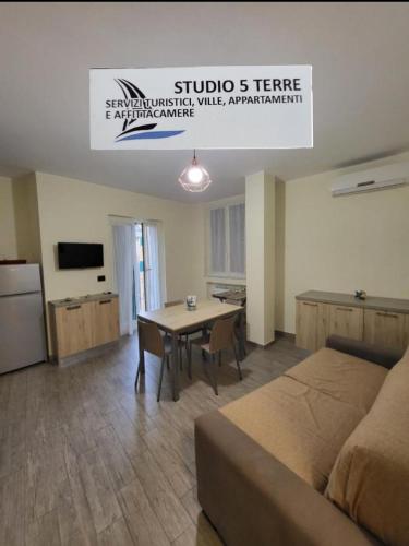  Puppo Apartments in Corniglia