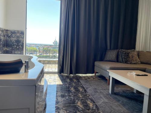 CK Boutique Hotel - image 10