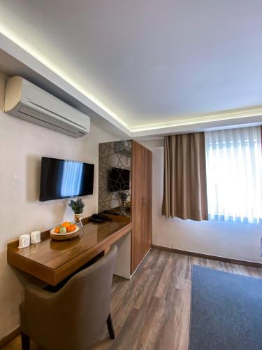 Double Room image 10