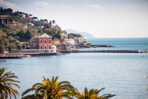 Vistas, Hotel Vesuvio in Rapallo