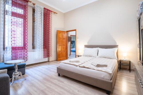 Apartment Near Opera in Downtown Budapest, Budapešť (fotografie 8)
