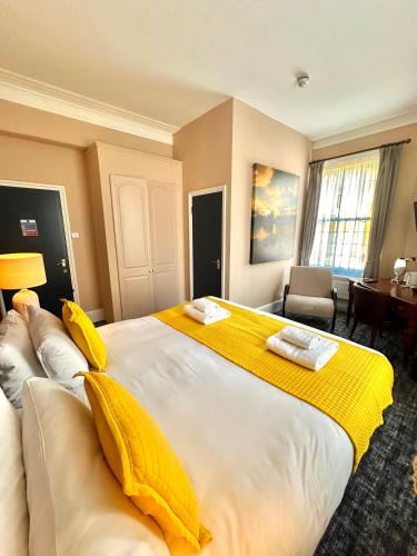 The Red Cow - Guest House 5