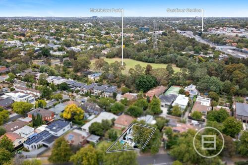 Architectural Oasis Luxury Retreat Glen Iris in Glen Iris