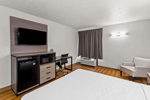 Red Lion Inn & Suites Pontoon Beach in Pontoon Beach, USA