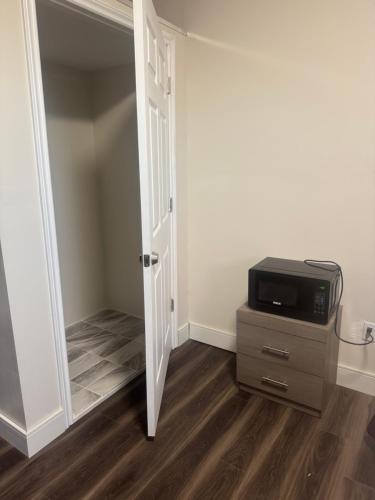 Decor Dreams in Clearview (ON)