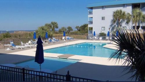 Lazy Shores Lazy Shores