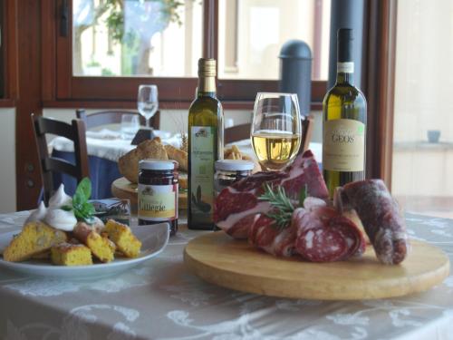 設施, Farmhouse in Marche with Pool & Wine Tours in 蒙泰卡羅托