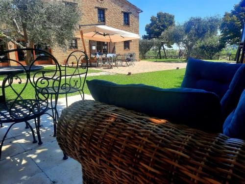 花園, Apartment in Marche with Pool & Wine Tours in 蒙泰卡羅托