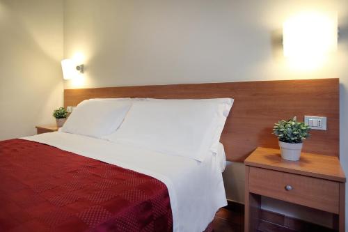 3 twin beds