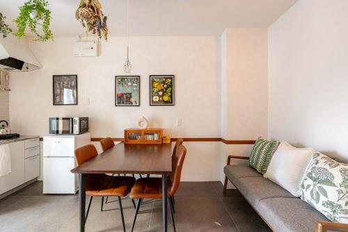 Kitchen, Domus OZONE in Daiko