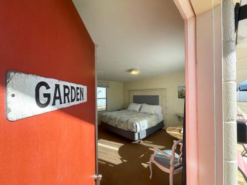 Mt Carmel Motel in Southern Utah - image 13