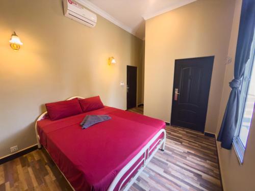 Chateau Nesat in Chrous Pichnil