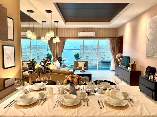 파타야 Phirom2 pool villa pattaya 3성급 싱글룸 로비