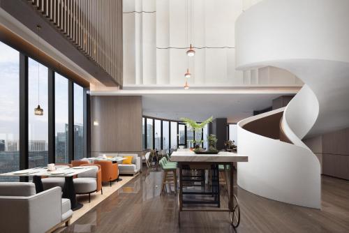 Home2 Suite by Hilton Yiwu World Trade Center – Yiwu, FL
