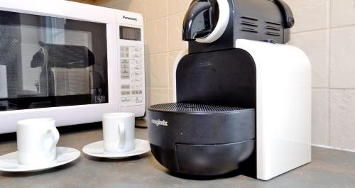 Fonthill Apartment - image 5