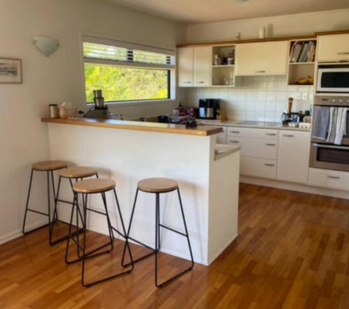 Campbells Bay Beach House, Auckland (fotografie 2)
